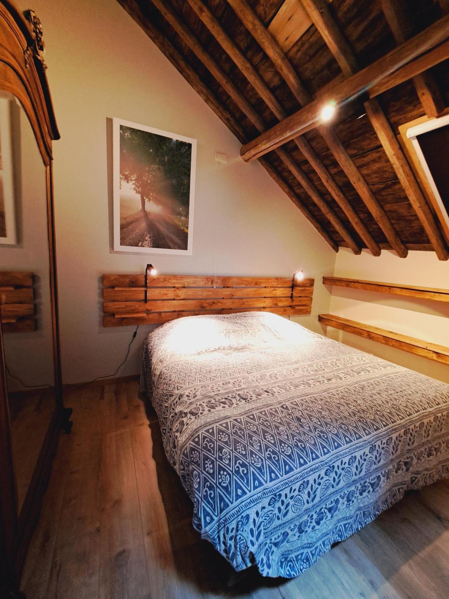 Sous La Charpente Hotell La-Roche-en-Ardenne Eksteriør bilde